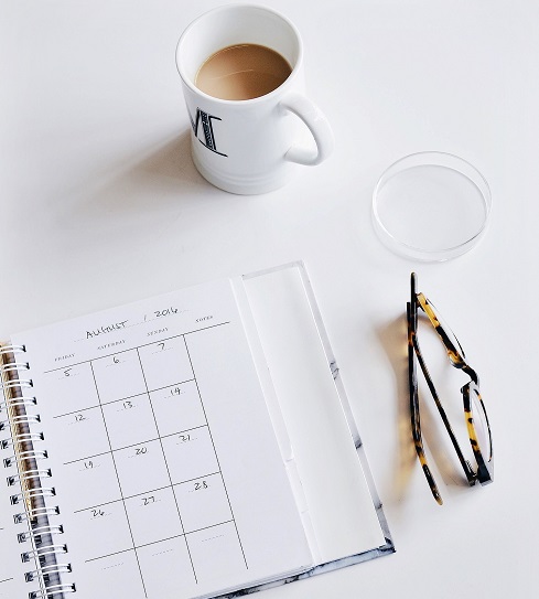 calendar-2559708_1920